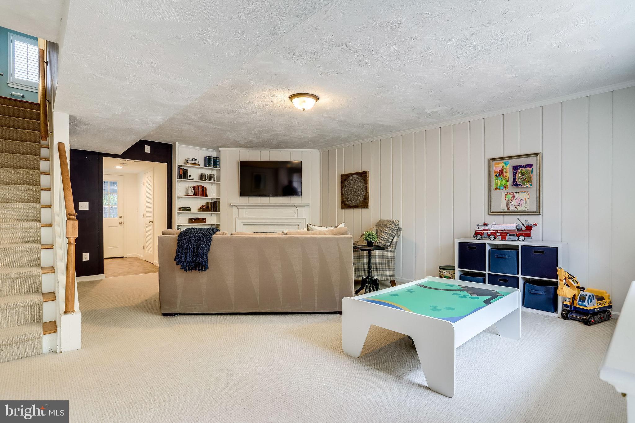 YATES GARDENS - Residential