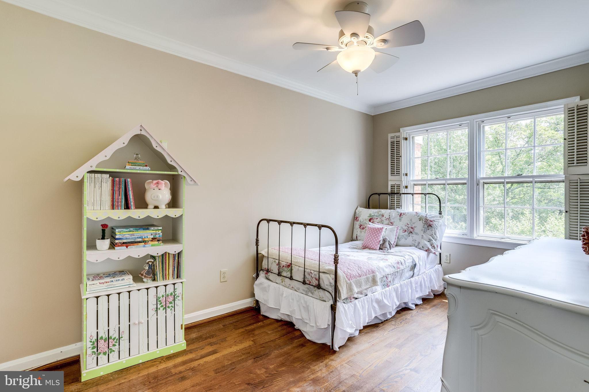 YATES GARDENS - Residential