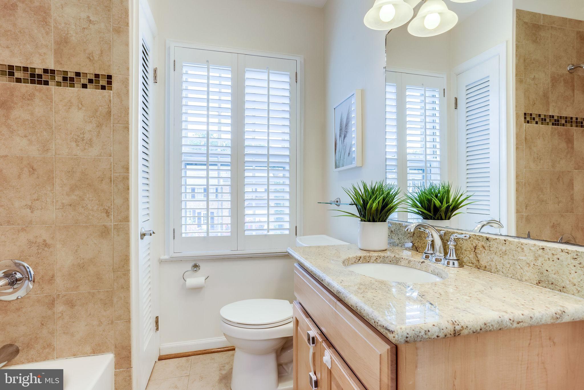 YATES GARDENS - Residential