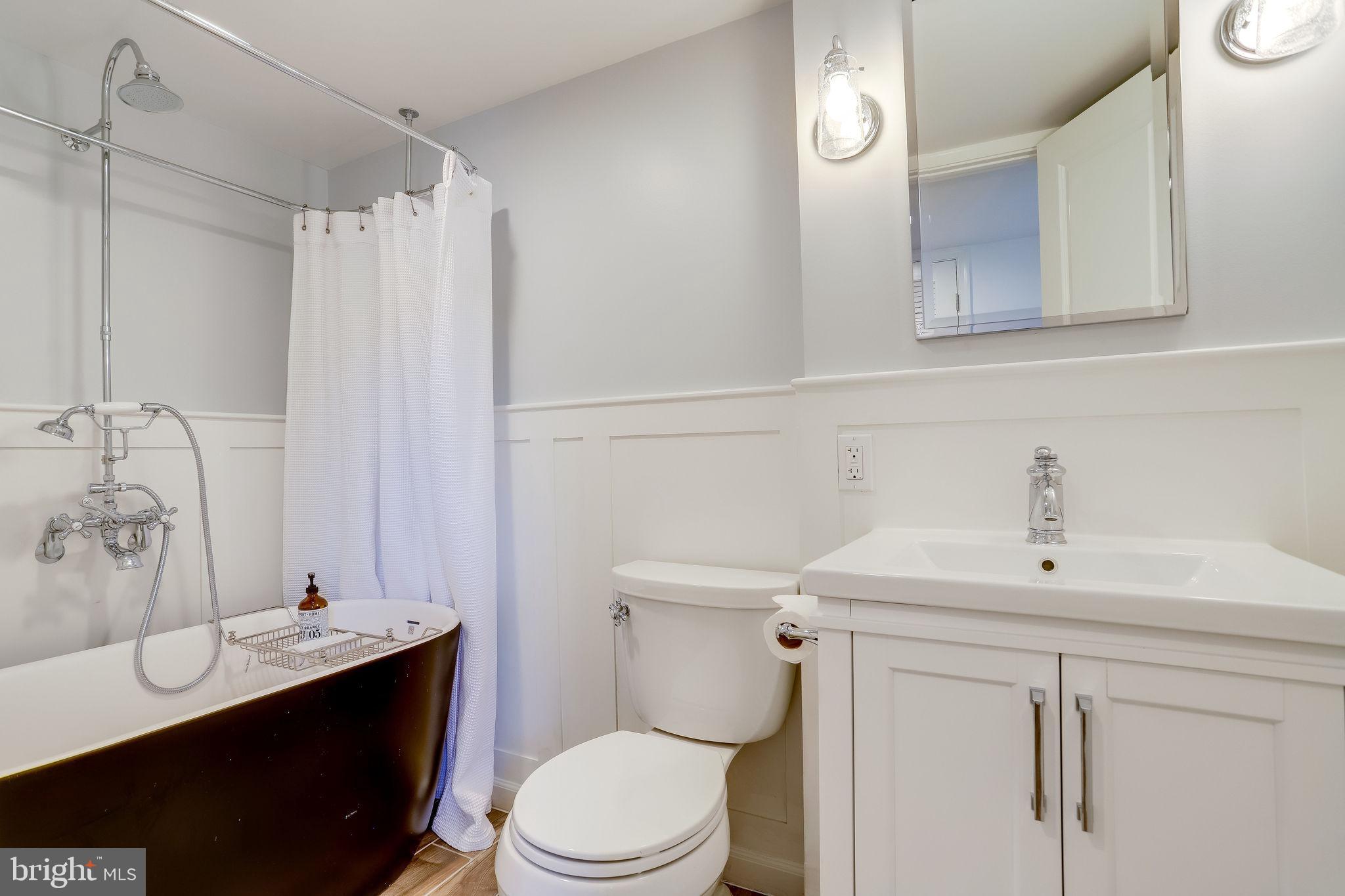 YATES GARDENS - Residential