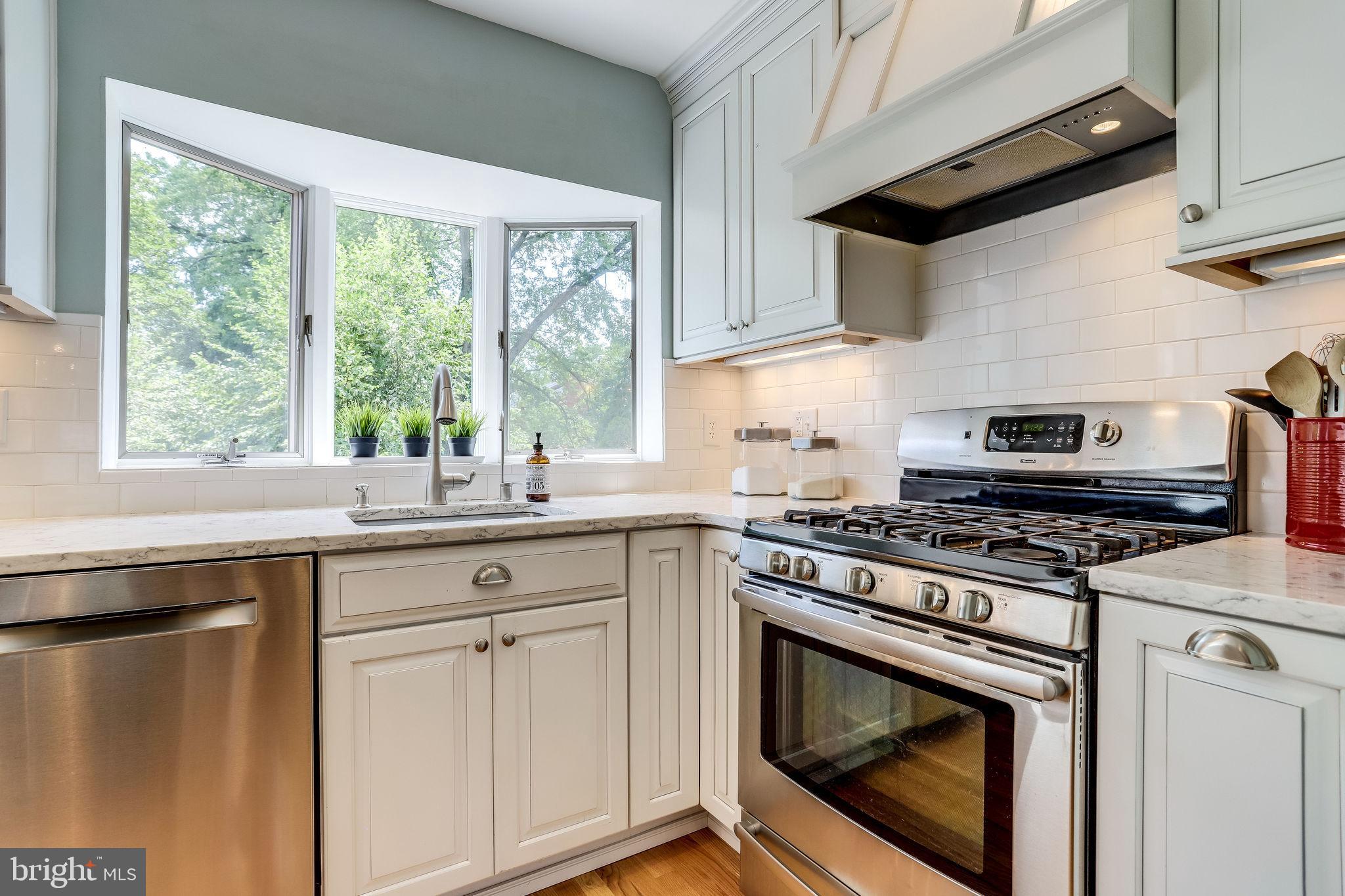 YATES GARDENS - Residential