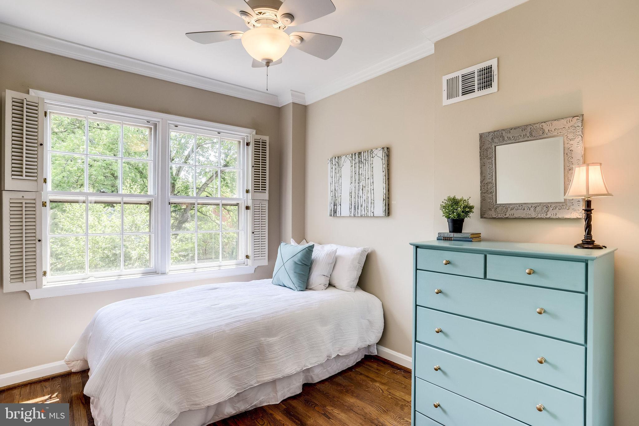 YATES GARDENS - Residential