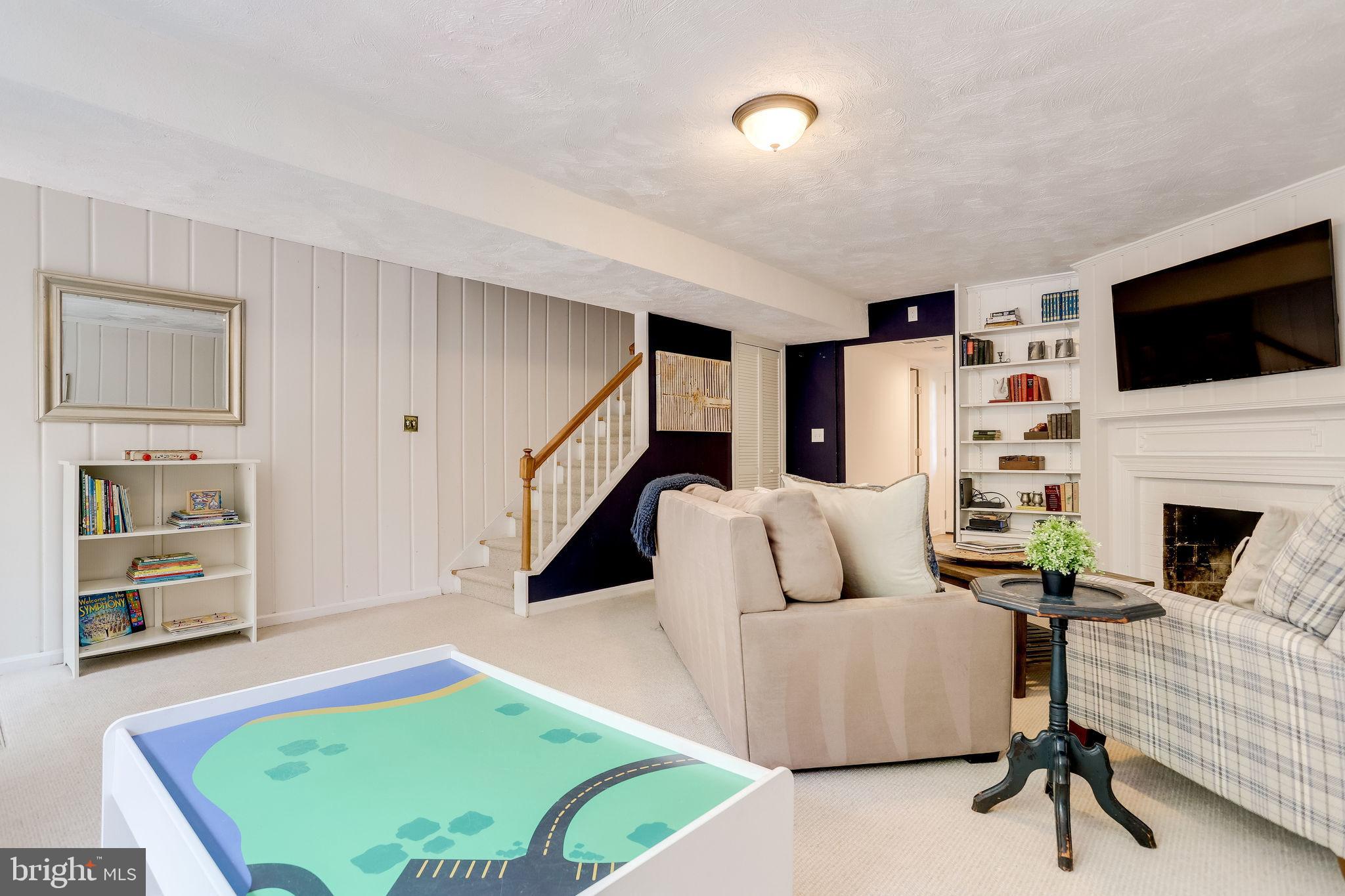 YATES GARDENS - Residential