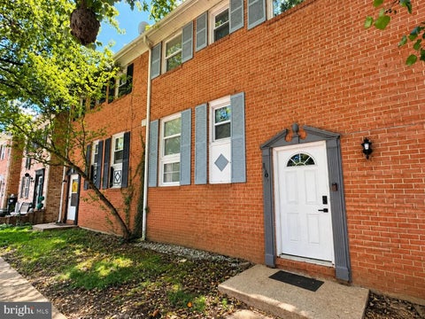 Townhouse For Sale - 830 Calvert Towne Drive<br/> Calvert County, PRINCE FREDERICK, MD 20678