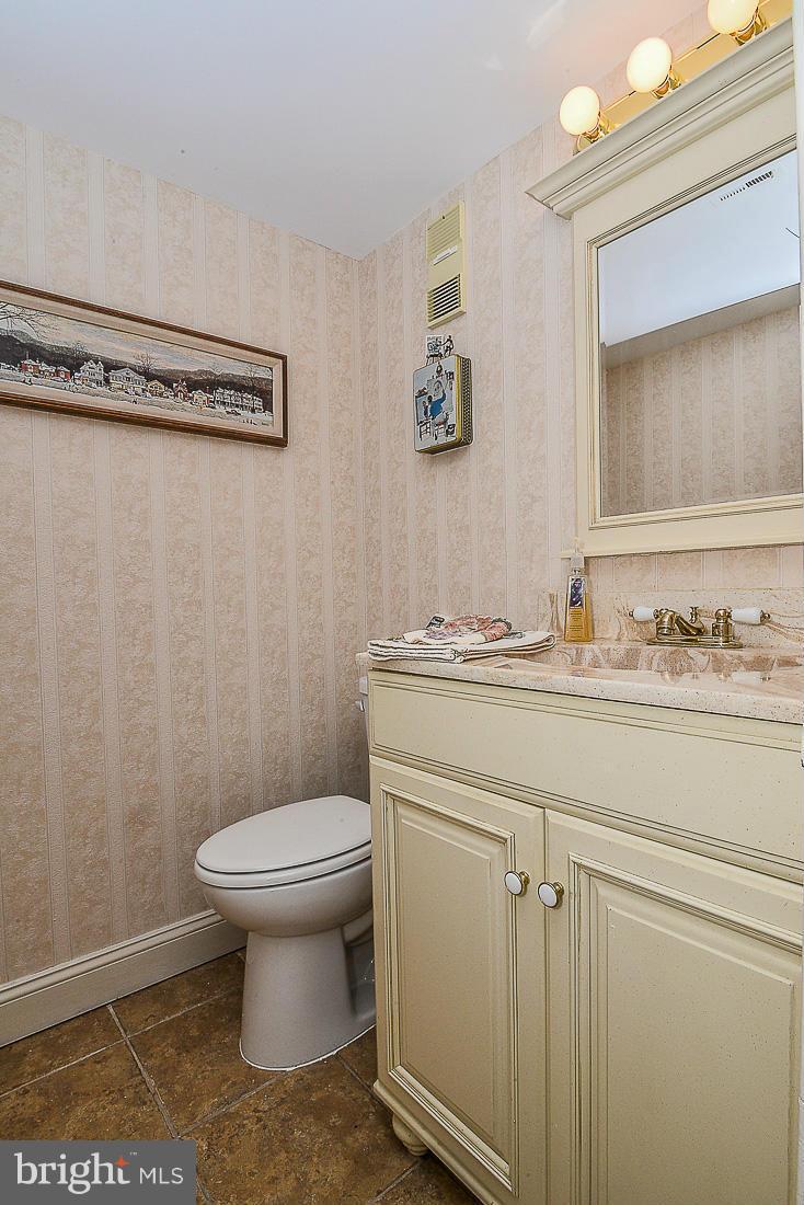 SKYLINE HOUSE - Residential