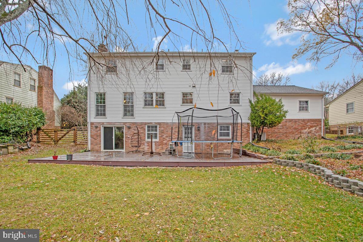 ROLLANDWOOD - Residential Lease