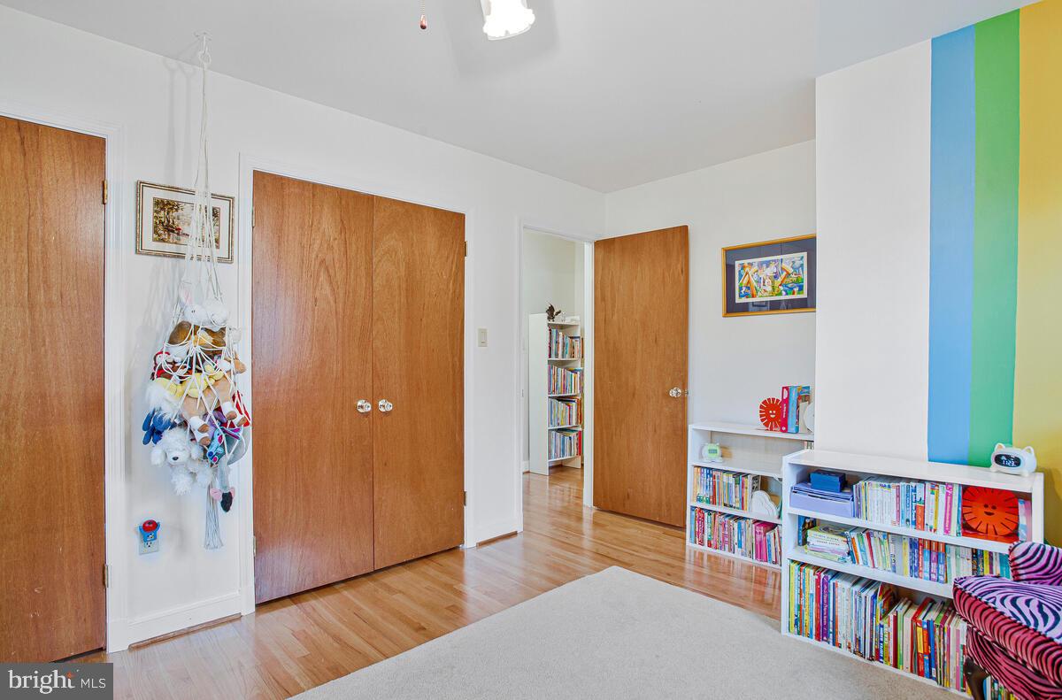 ROLLANDWOOD - Residential Lease