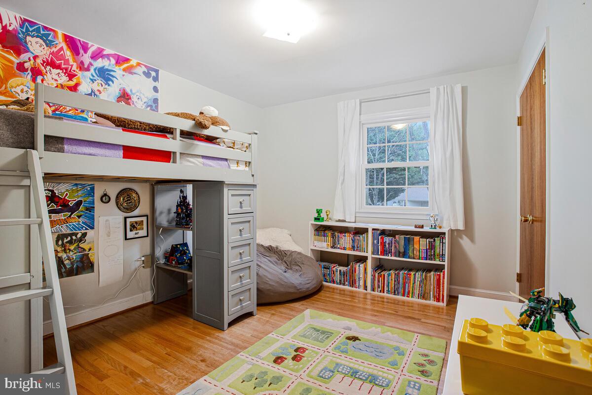 ROLLANDWOOD - Residential Lease