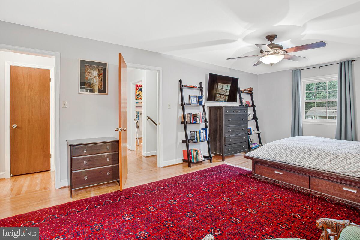 ROLLANDWOOD - Residential Lease