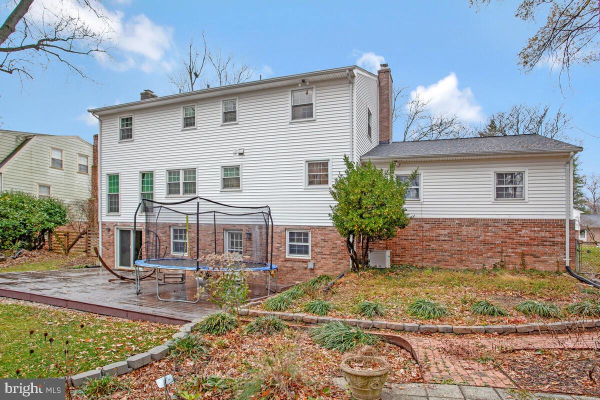 ROLLANDWOOD - Residential Lease