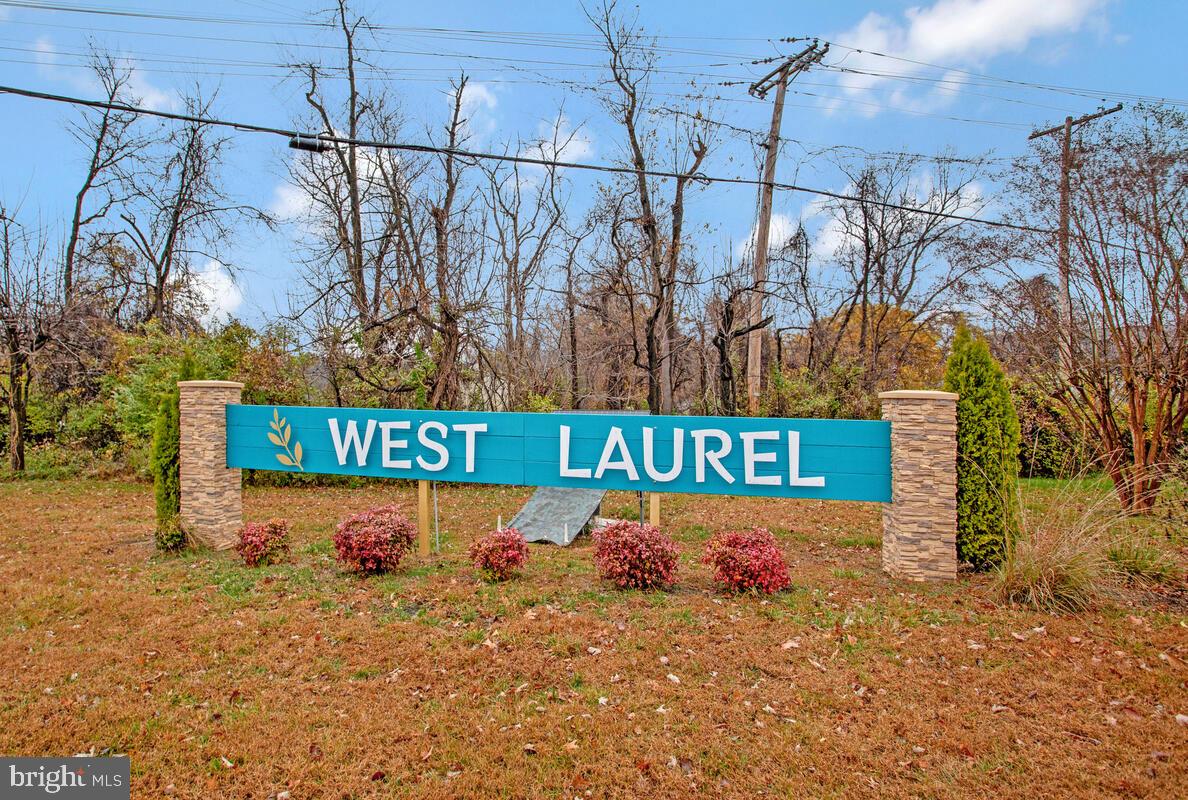 ROLLANDWOOD - Residential Lease