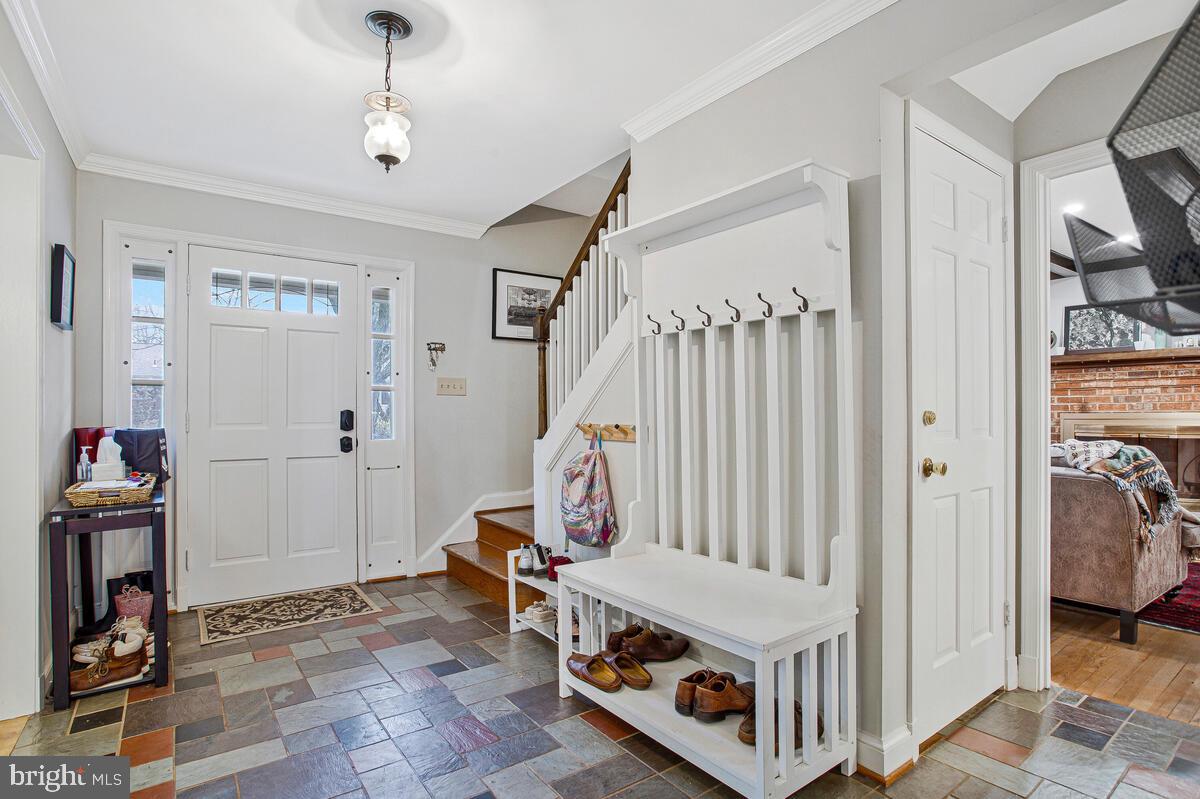 ROLLANDWOOD - Residential Lease