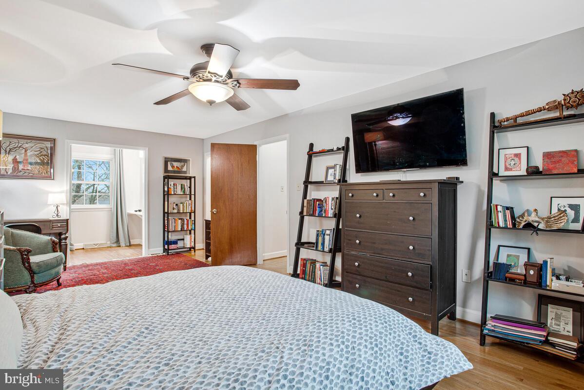 ROLLANDWOOD - Residential Lease