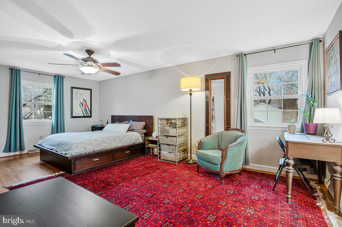 ROLLANDWOOD - Residential Lease