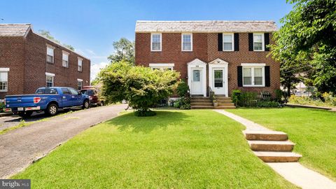 Photo of 419 Evergreen Avenue, HATBORO, PA 19040 (MLS # PAMC2186576)