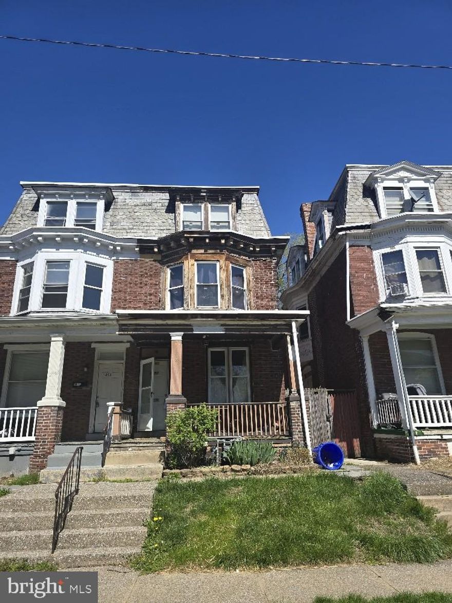 INVESTOR Alert!!  In search of a project home for renovation??  Tight inventory victim of "I can't find anything" syndrome??  Look NO further my friend, this 5 bedroom 1.5 bath end of row is the property YOU've been in search of!!  Ideal situation for an investor in search of value!!  Priced to SELL, HURRY, won't last longggg!!