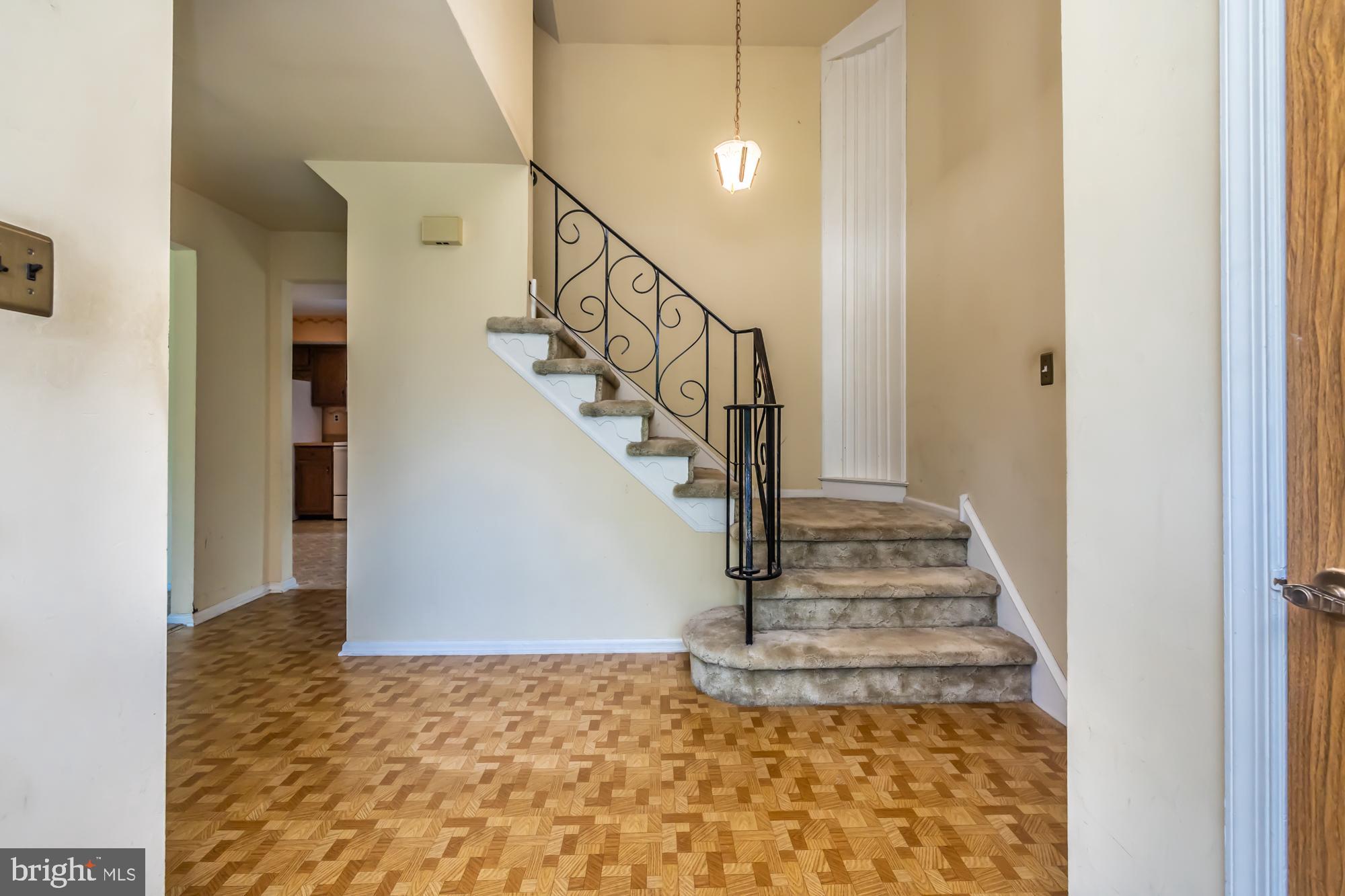 RHONDDA - Residential