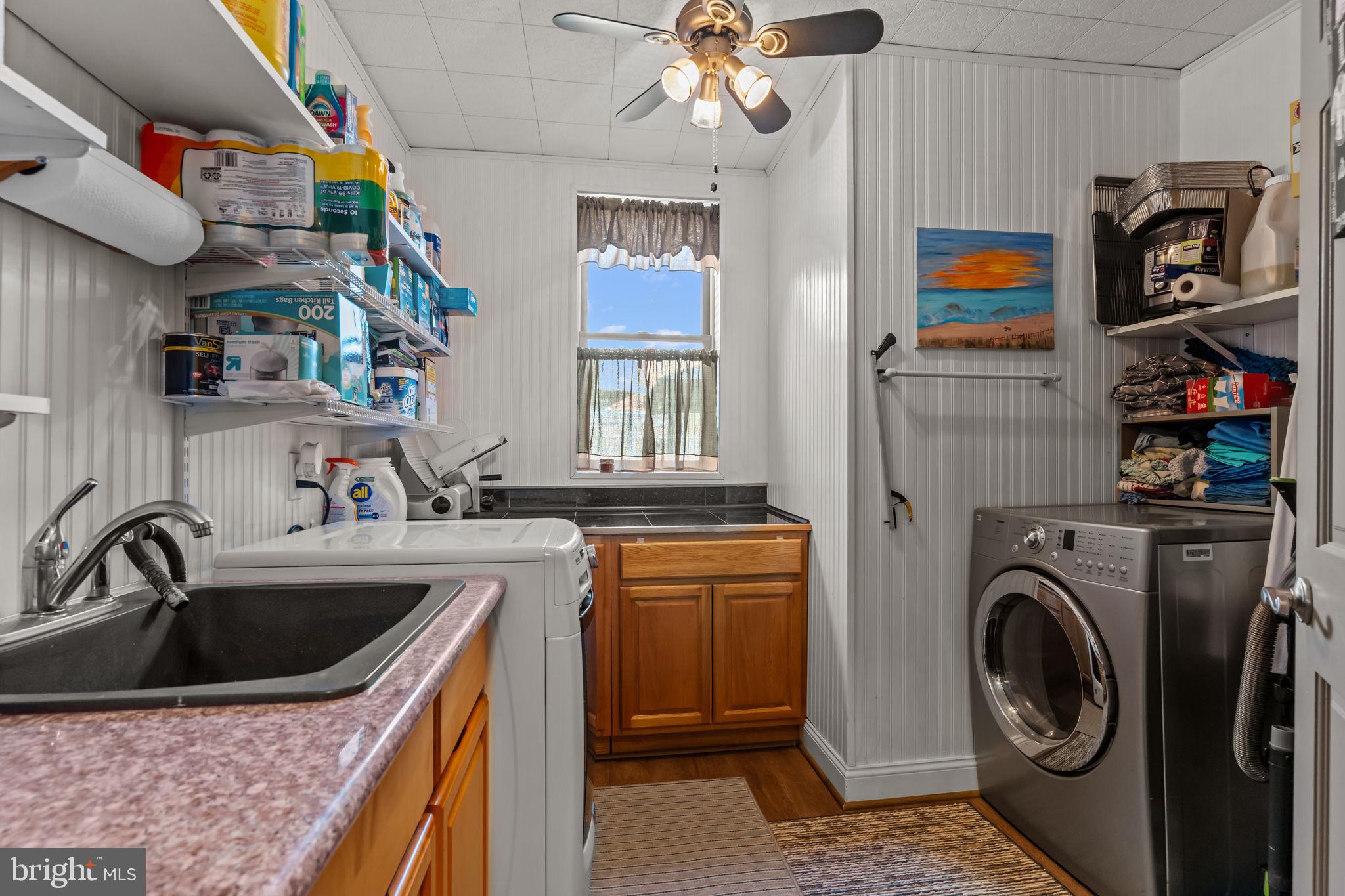 PORT RICHMOND - Residential