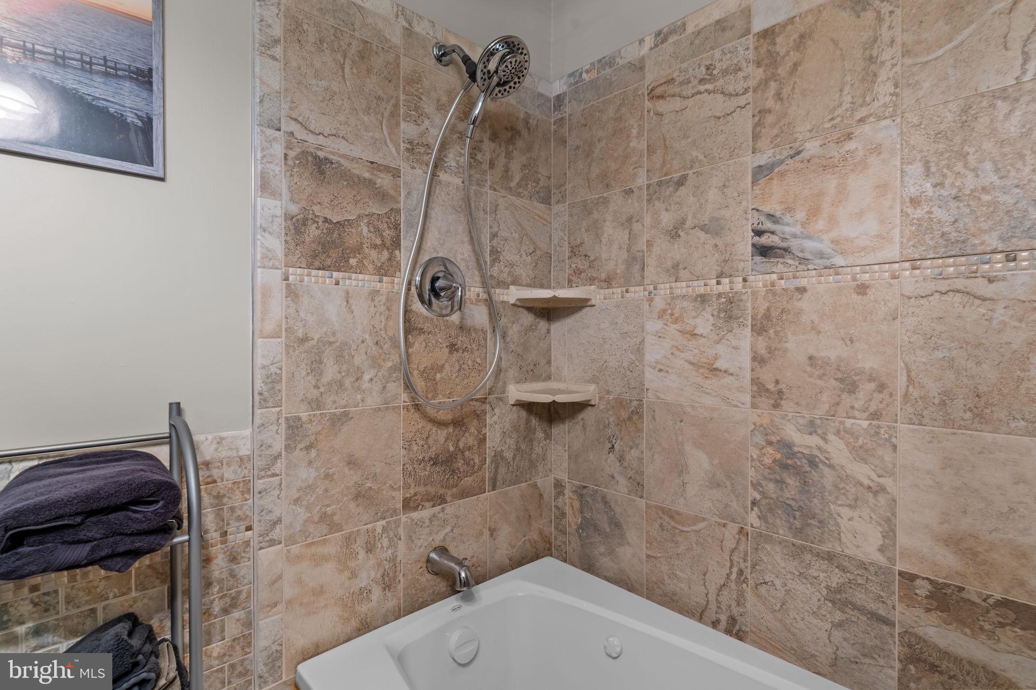 PORT RICHMOND - Residential