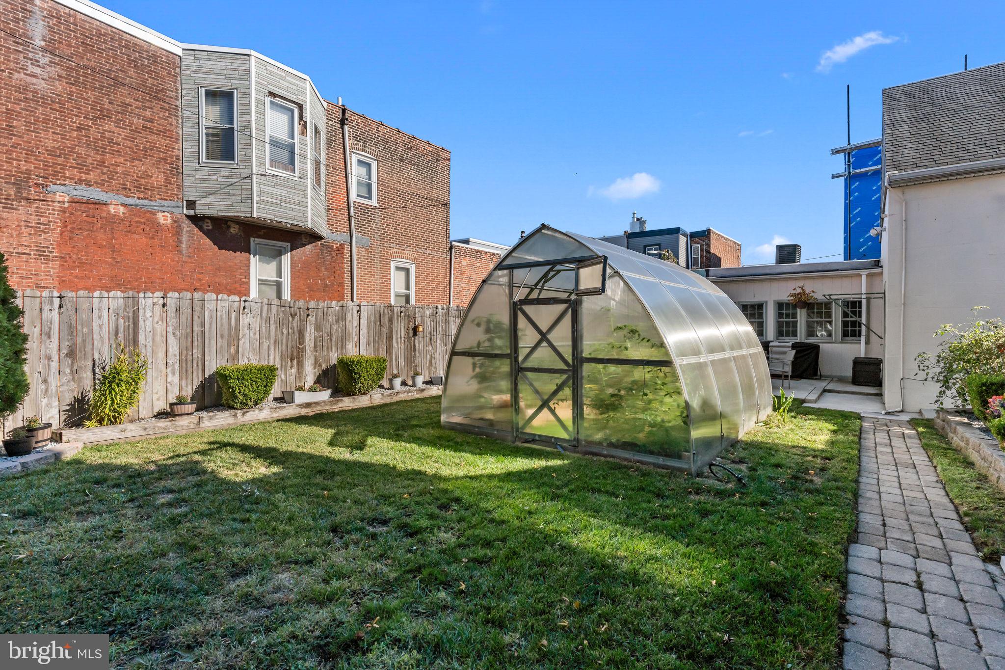 PORT RICHMOND - Residential