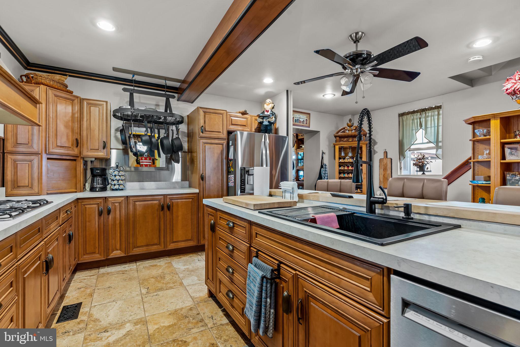 PORT RICHMOND - Residential