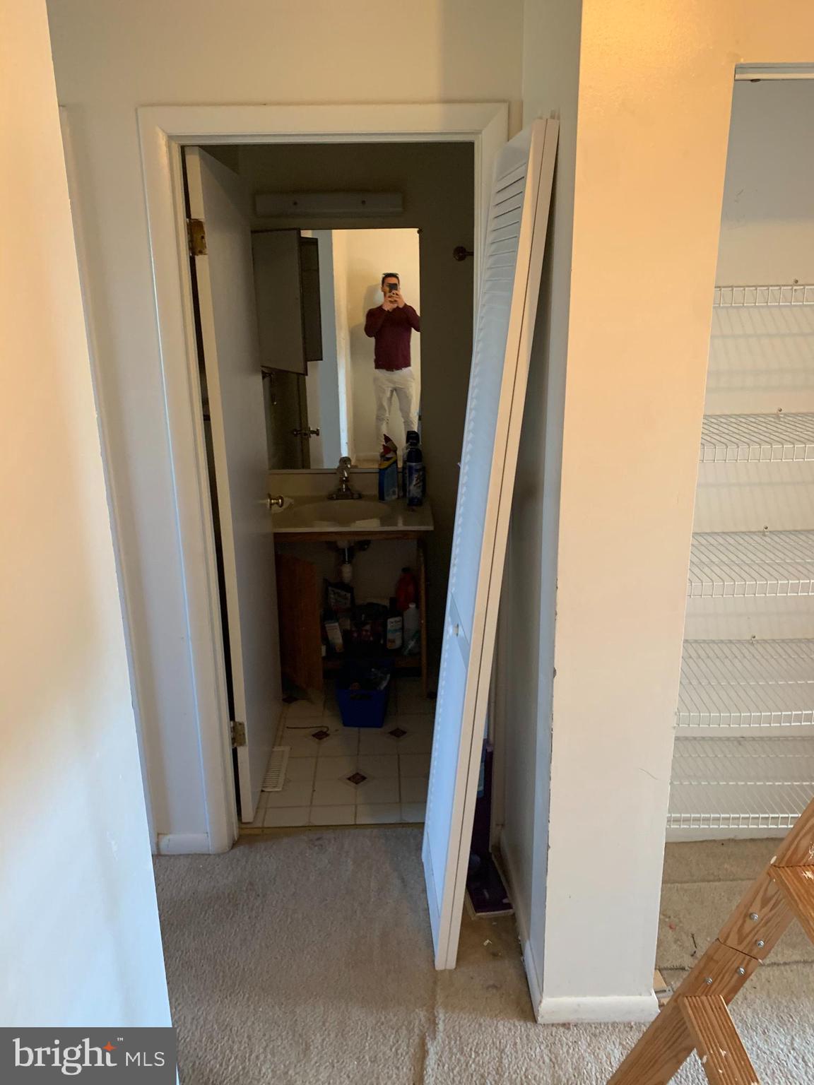 WOODBRIDGE CENTER - Residential