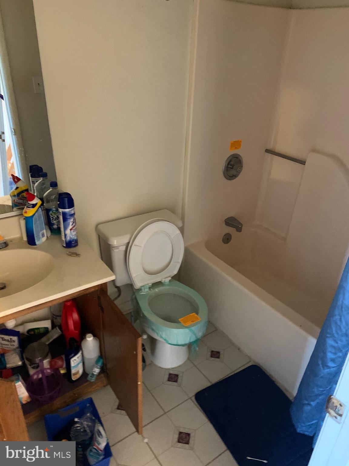 WOODBRIDGE CENTER - Residential