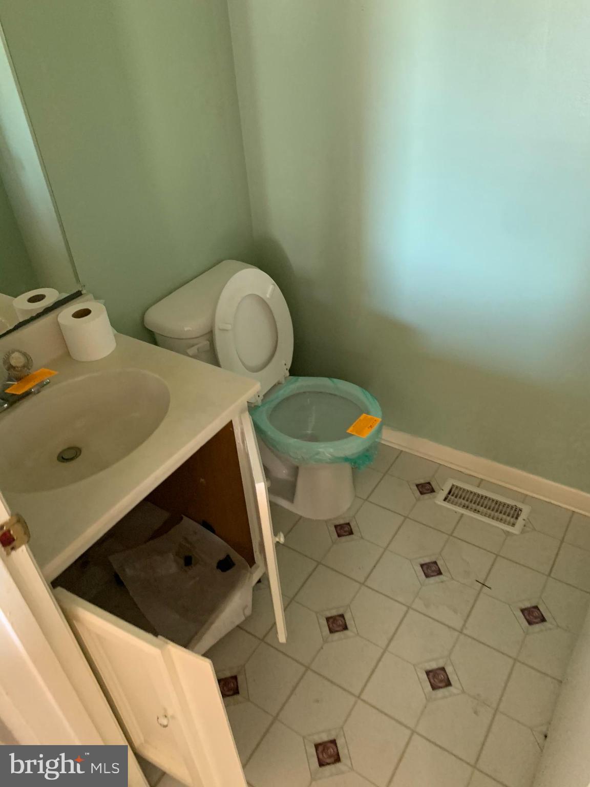 WOODBRIDGE CENTER - Residential