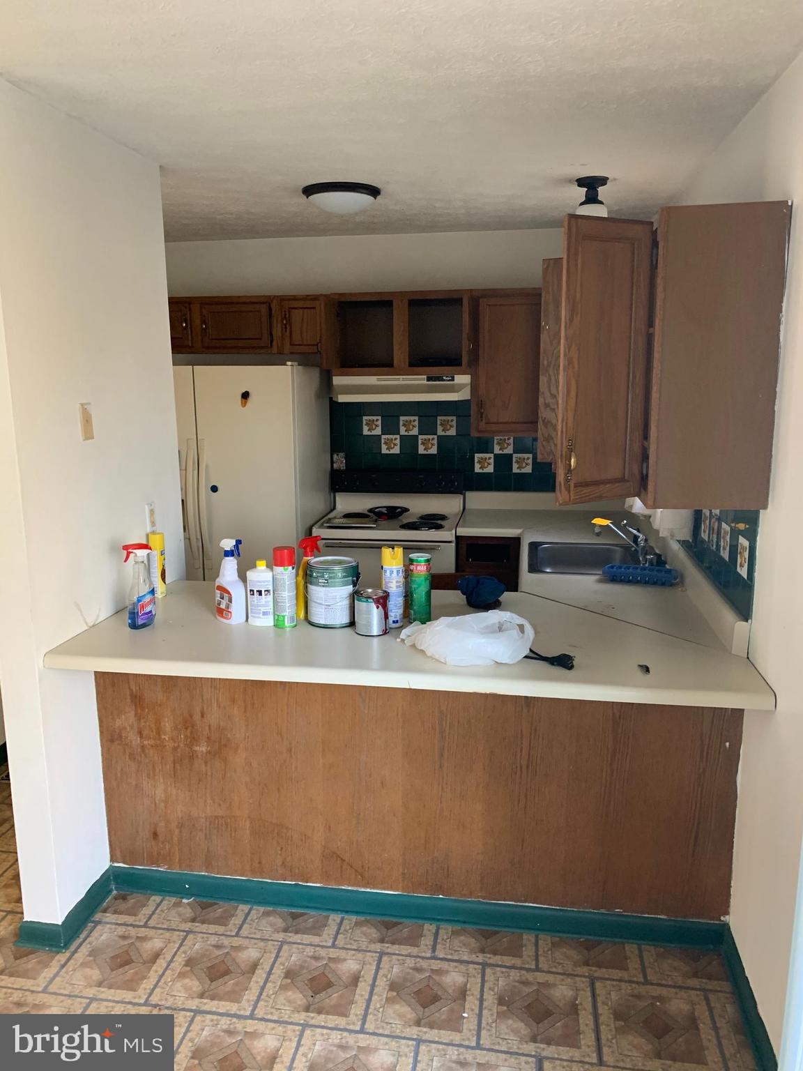 WOODBRIDGE CENTER - Residential