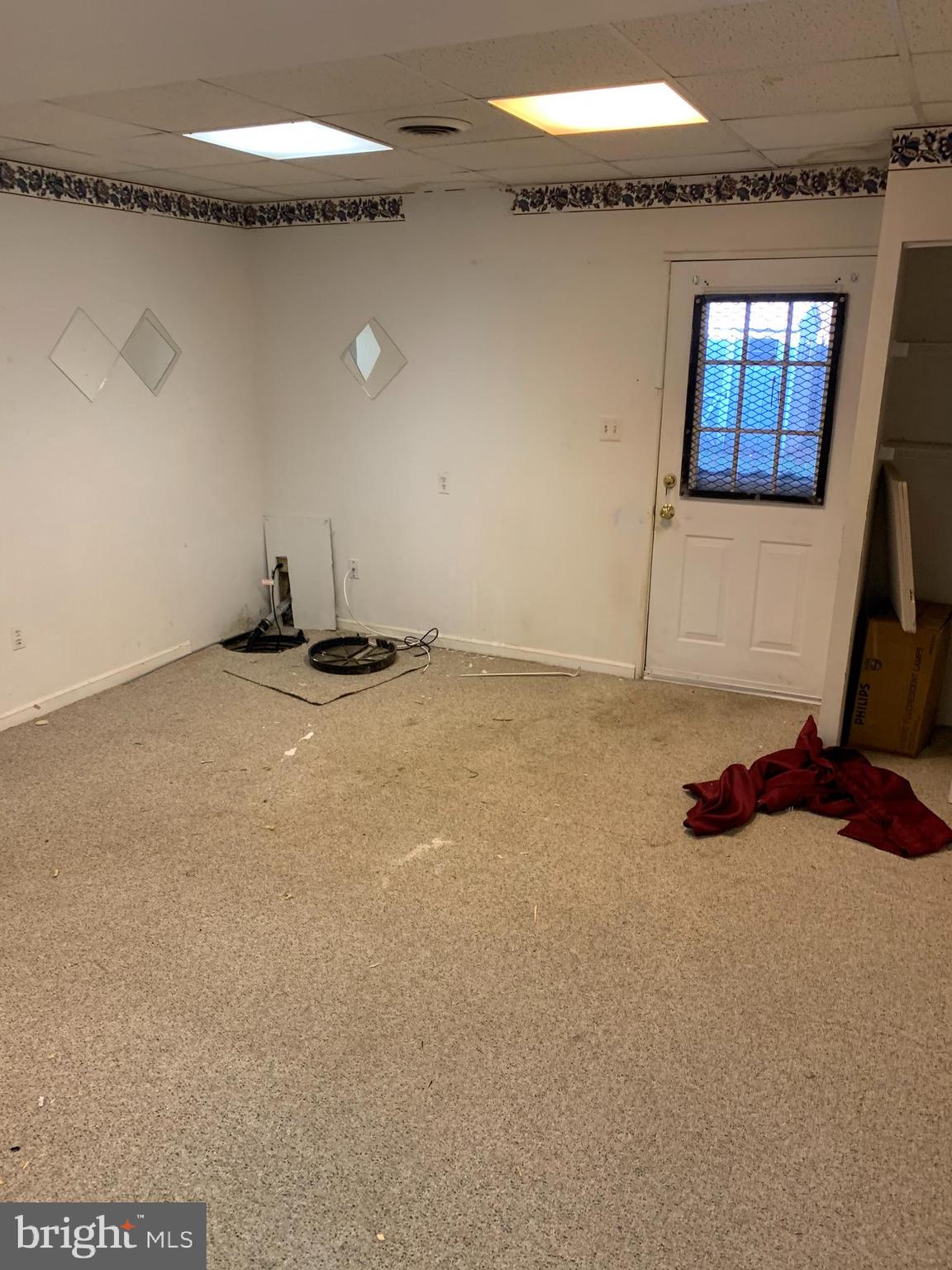 WOODBRIDGE CENTER - Residential