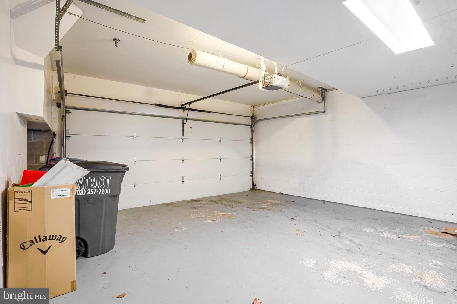 AMBERWOOD - Residential Lease