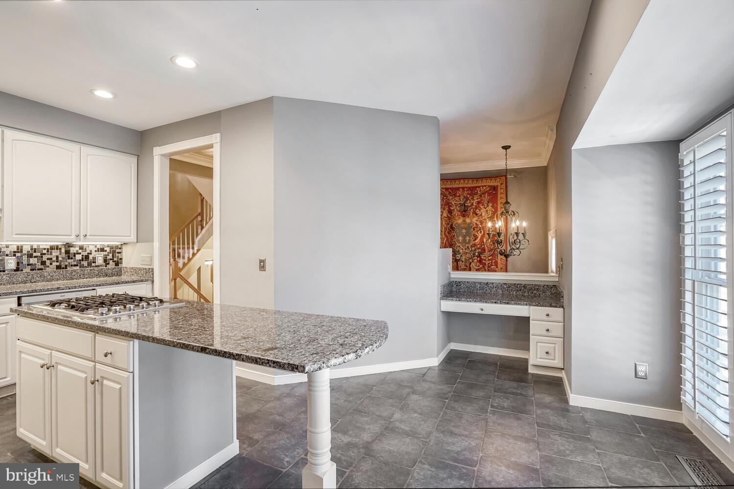 AMBERWOOD - Residential Lease