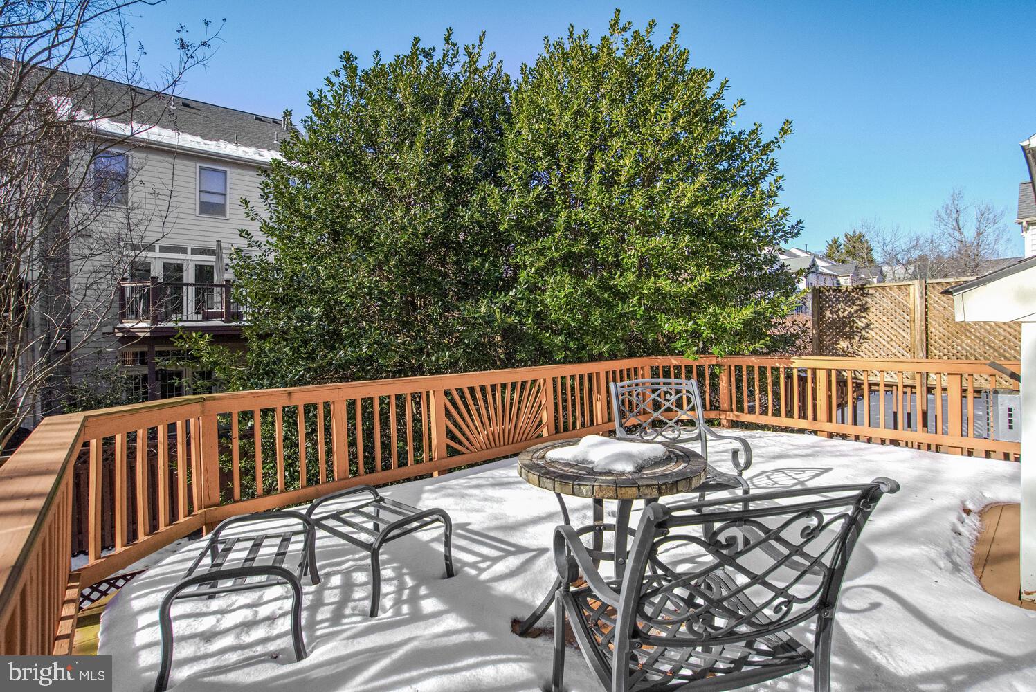 AMBERWOOD - Residential Lease