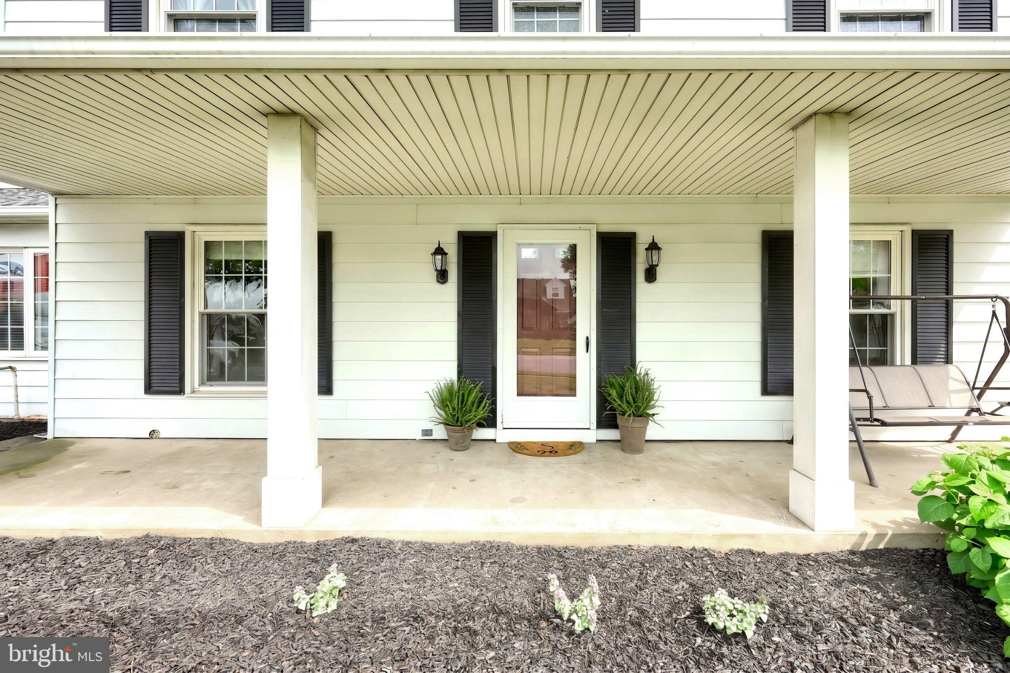 2553 MANOR ROAD
