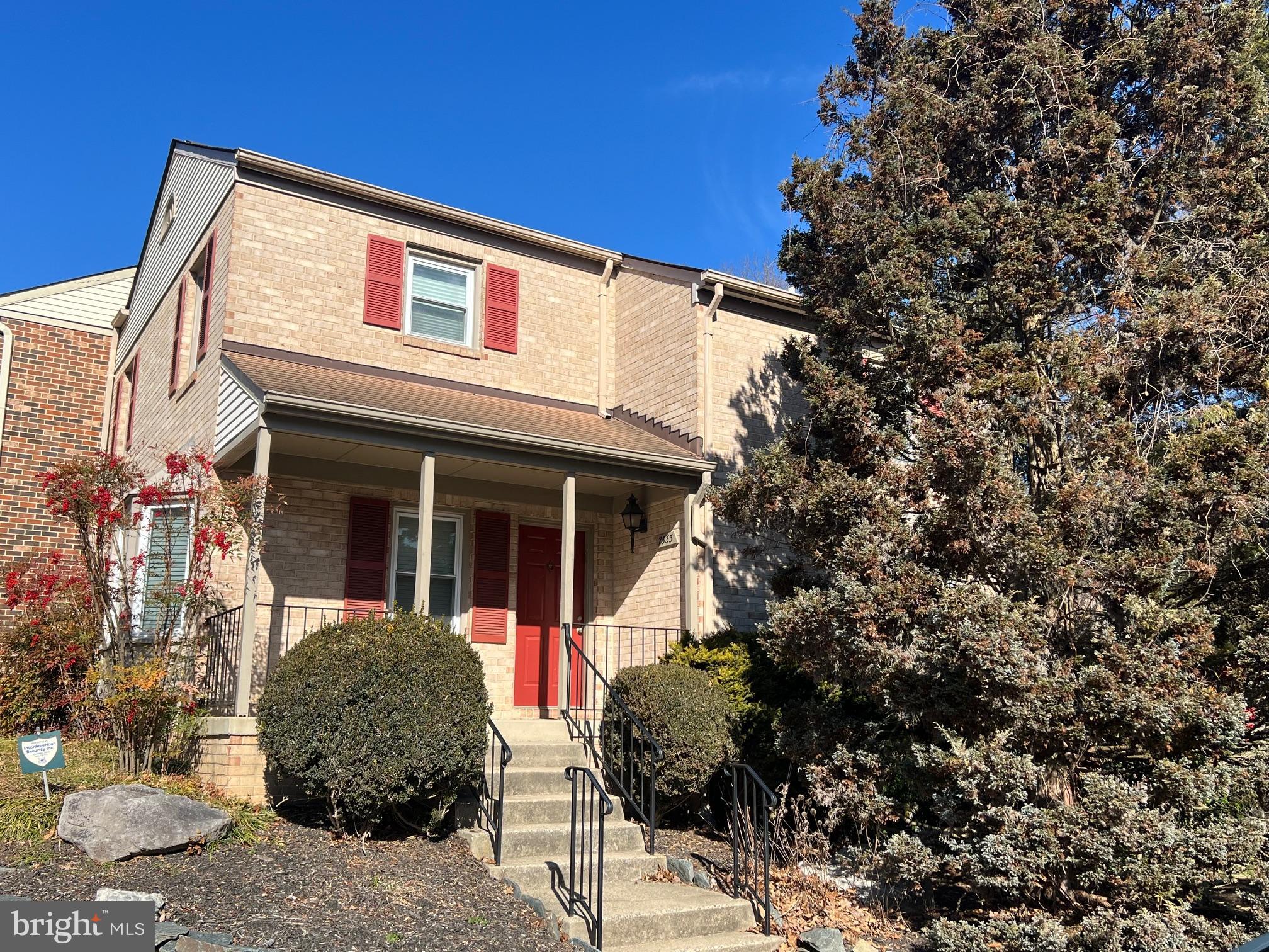 INVERNESS KNOLLS - Residential