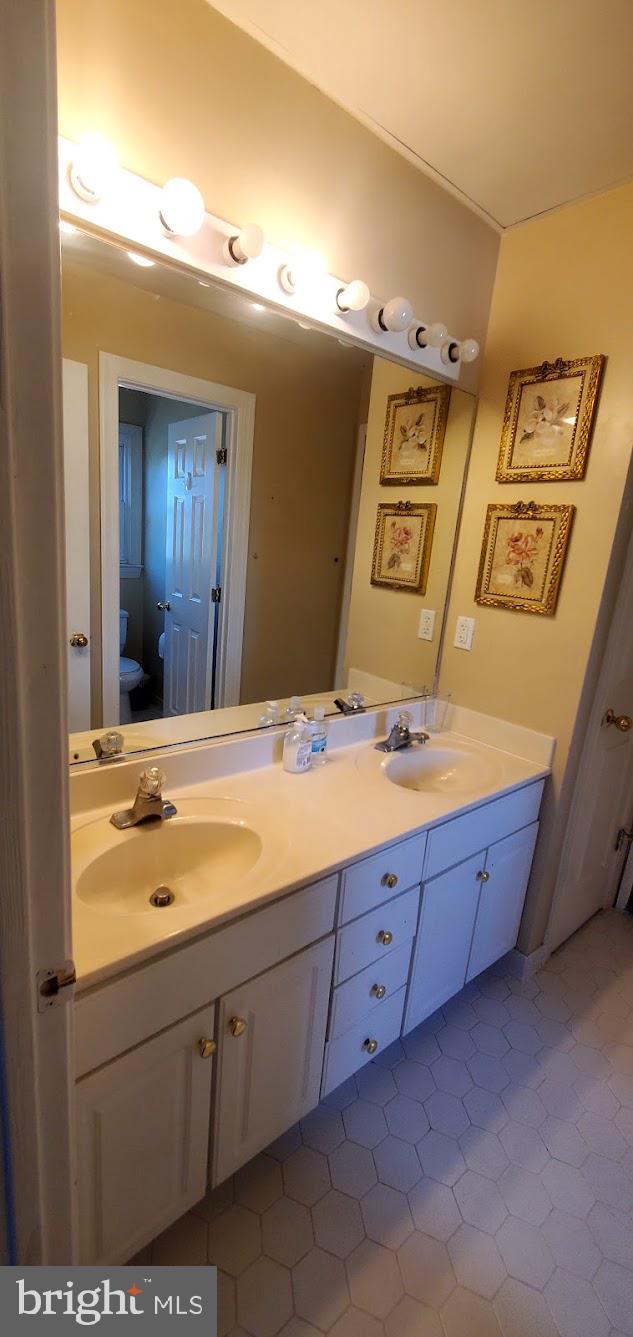 MERIWETHER ESTATES - Residential Lease