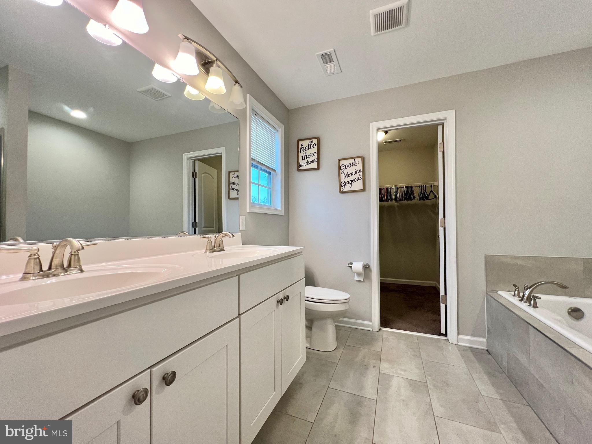 HICKORY RUN II - Residential