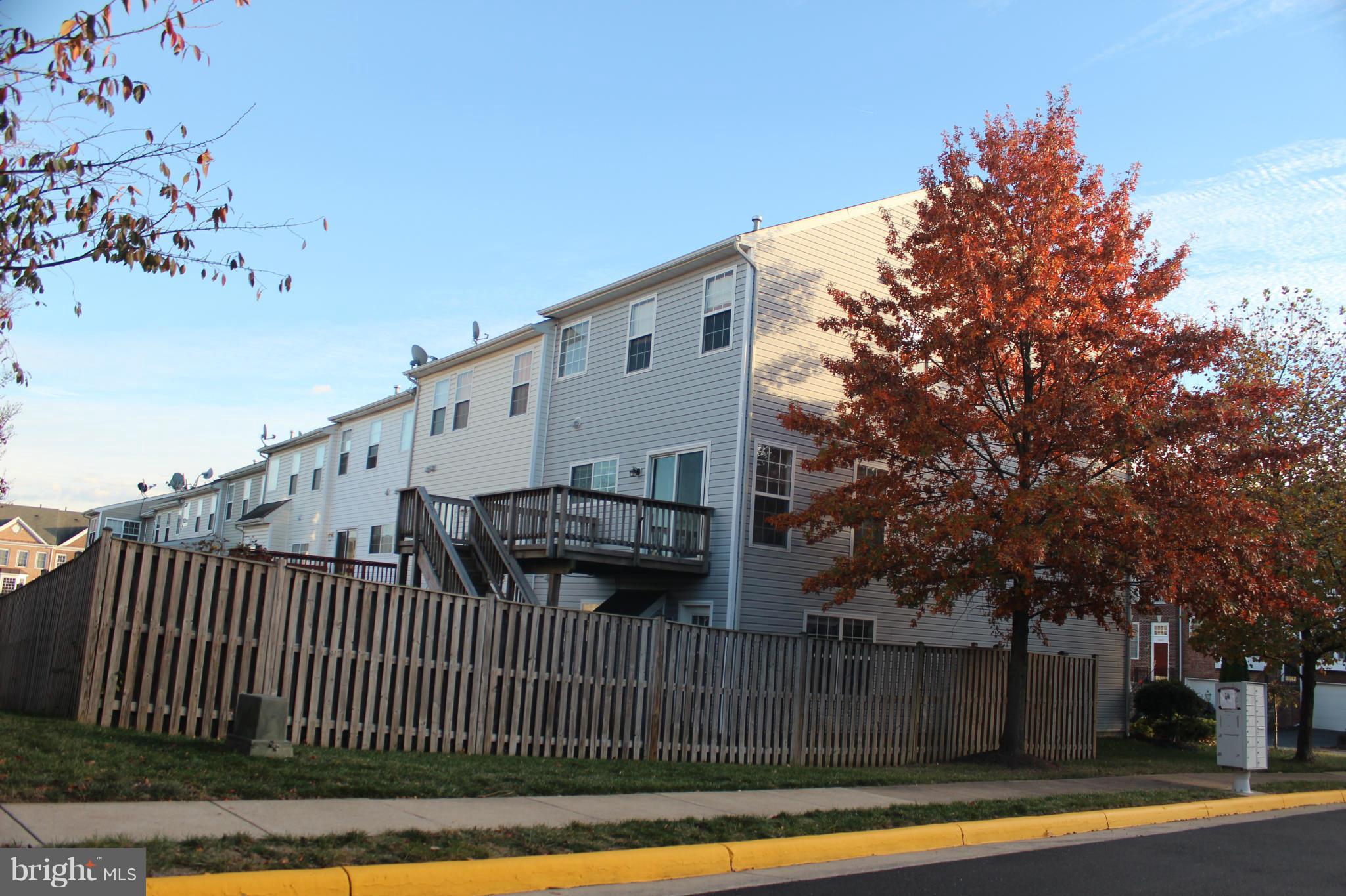 SPRING LAKES - Residential