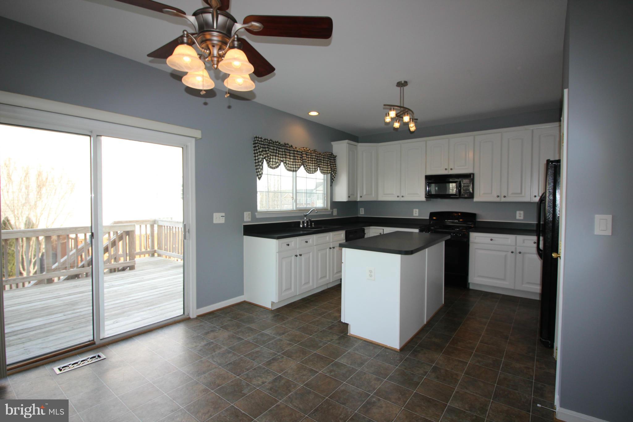 SPRING LAKES - Residential