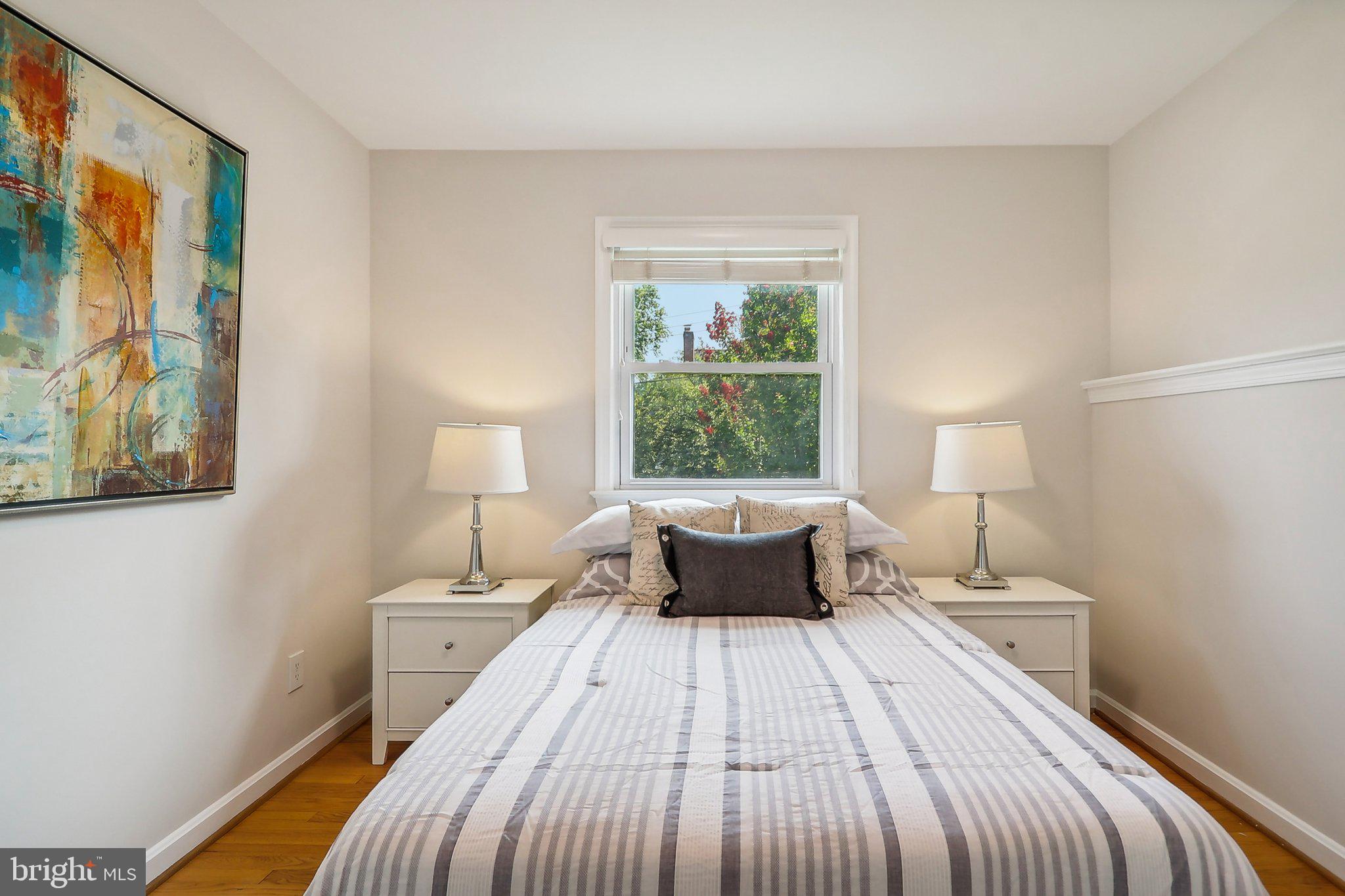 MADISON MANOR - Residential