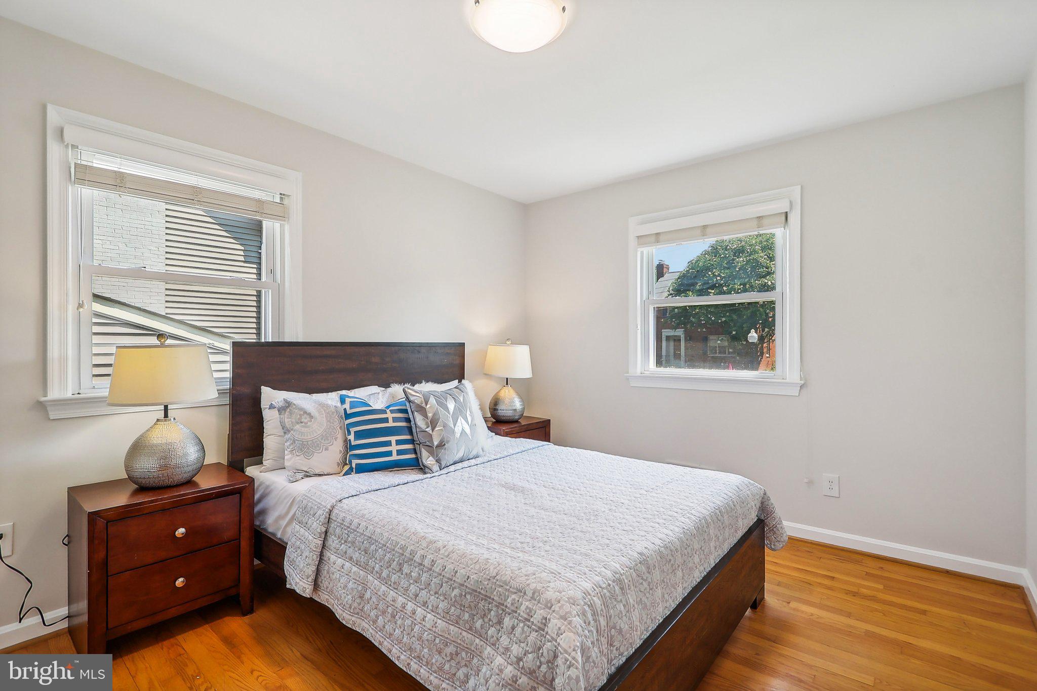 MADISON MANOR - Residential