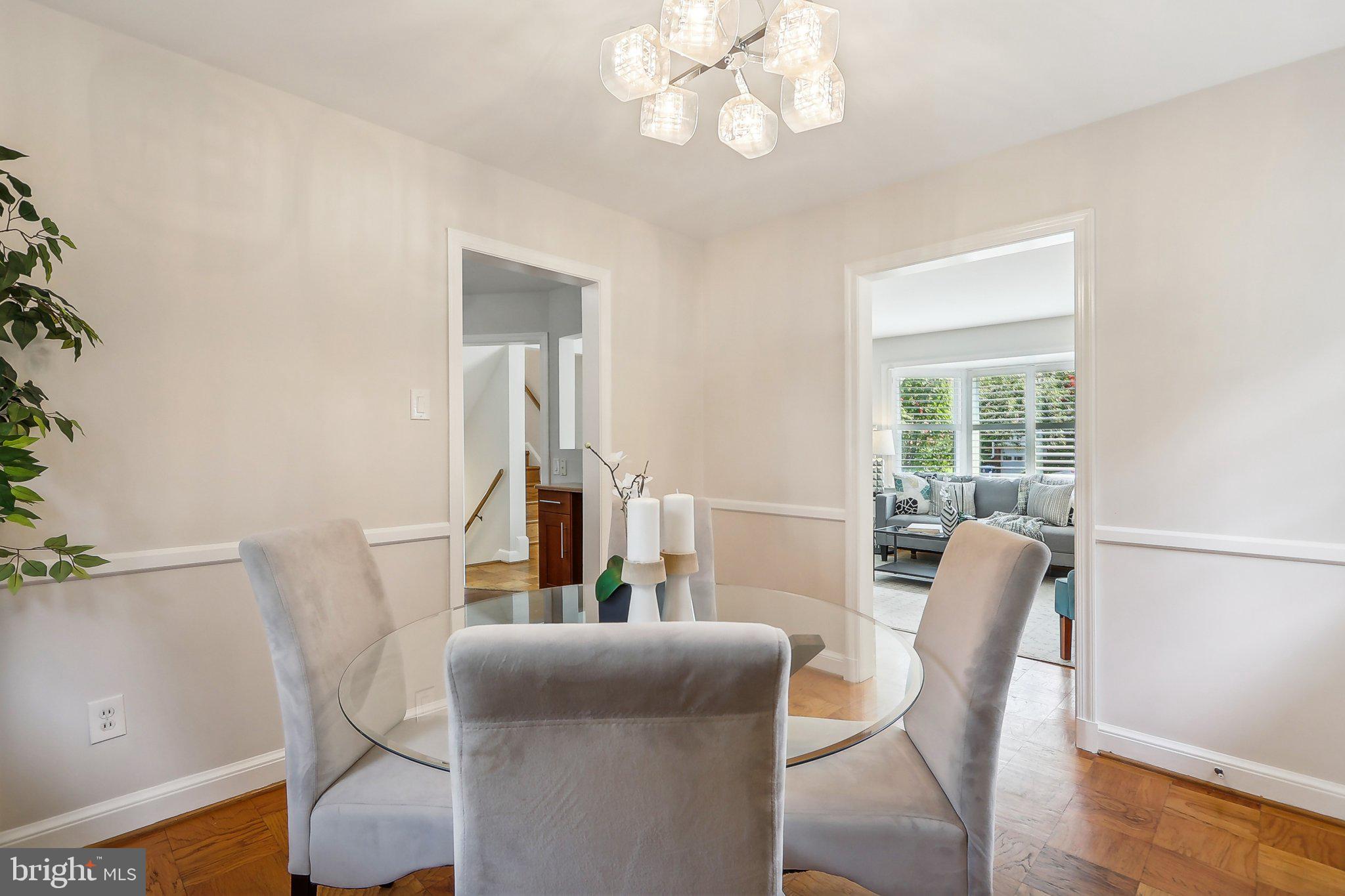 MADISON MANOR - Residential