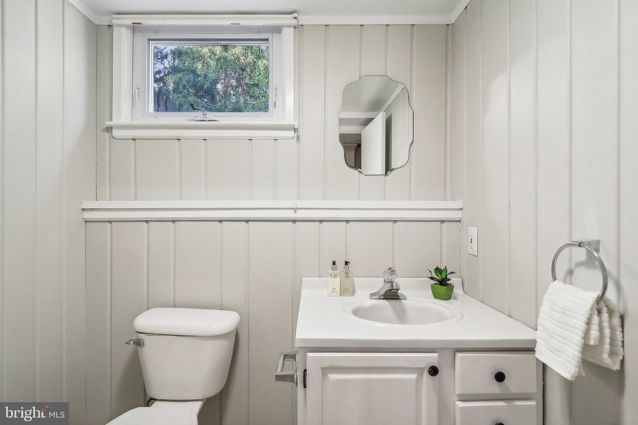 MADISON MANOR - Residential