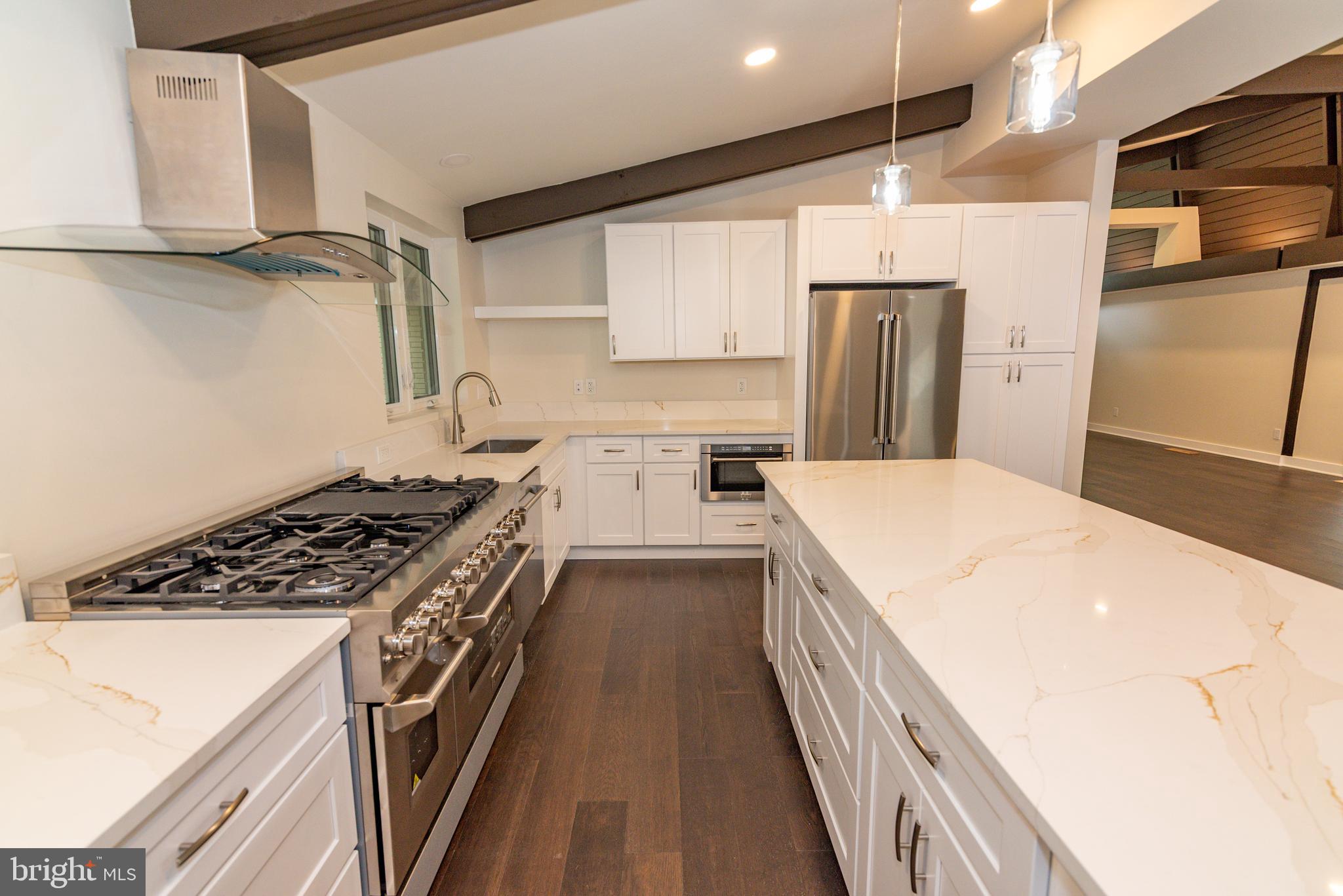 3405 WOODVALLEY DRIVE