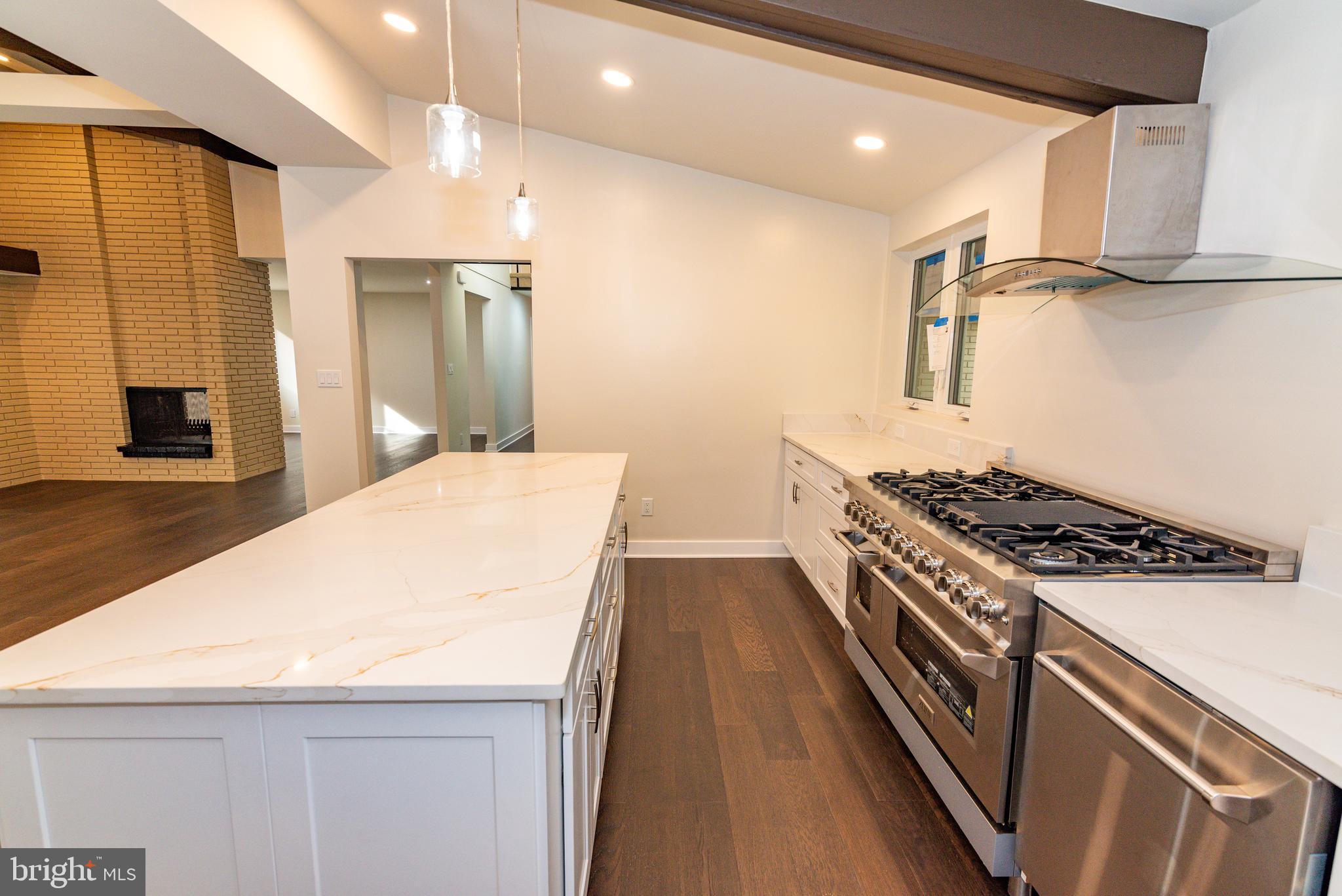 3405 WOODVALLEY DRIVE