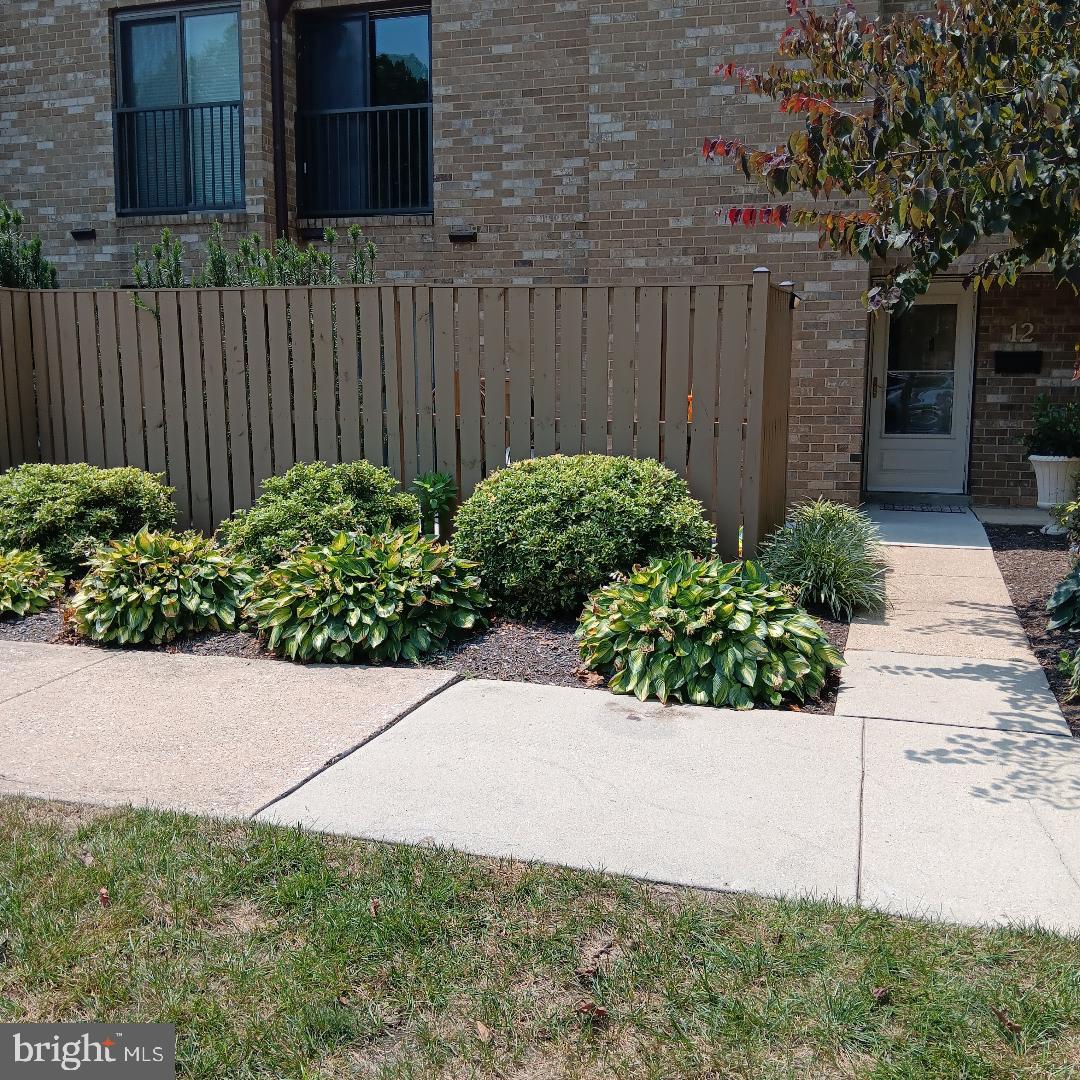 12 CHESHAM COURT B