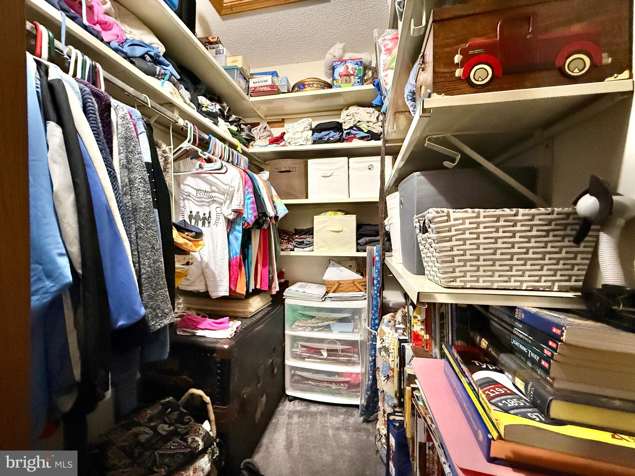 THE WOODS - Residential