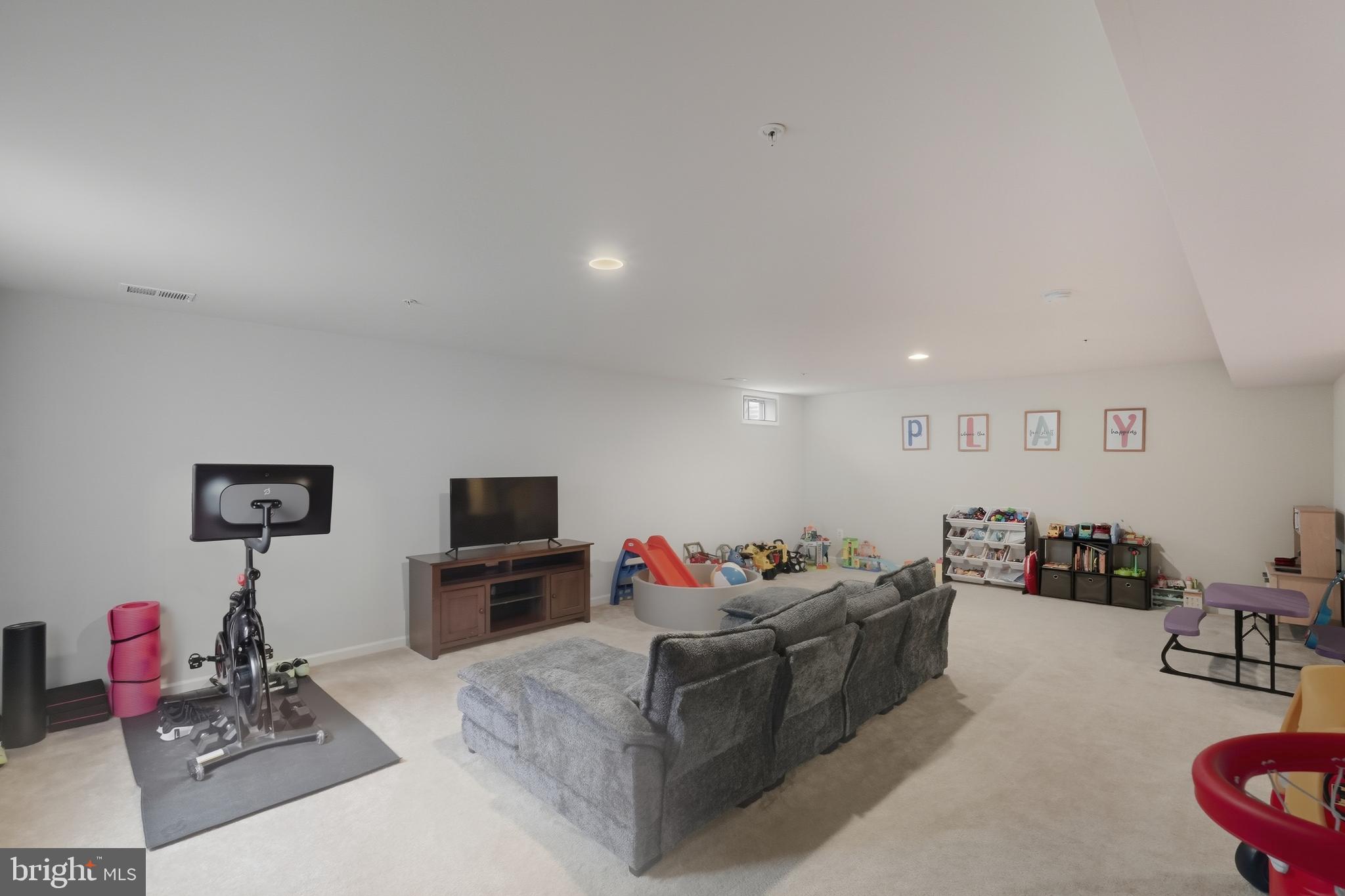 MARSHALL GROVE ESTATES - Residential