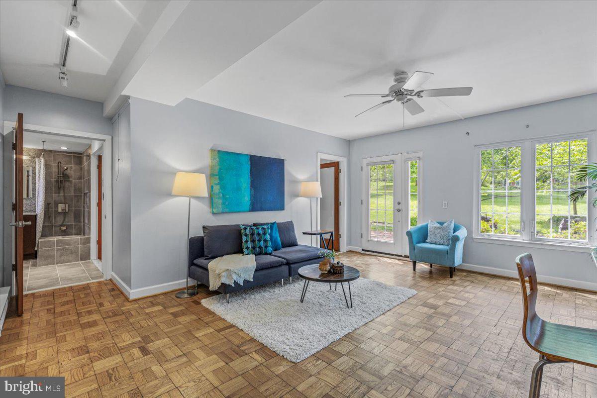 PARKFAIRFAX - Residential