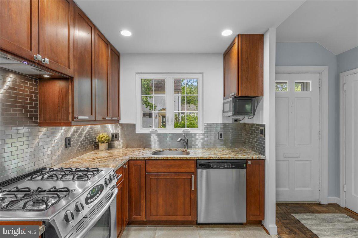 PARKFAIRFAX - Residential